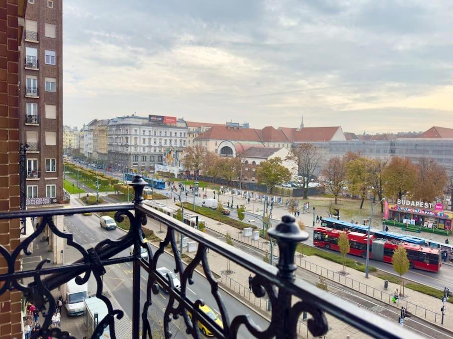 Premium Apartment By Hi - Central 2 Bedroom - Best View Budapest Exterior photo